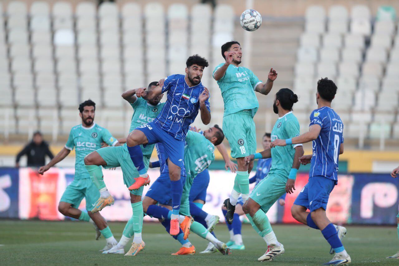 شکست تلخ و بدموقع استقلال مقابل پیکان 