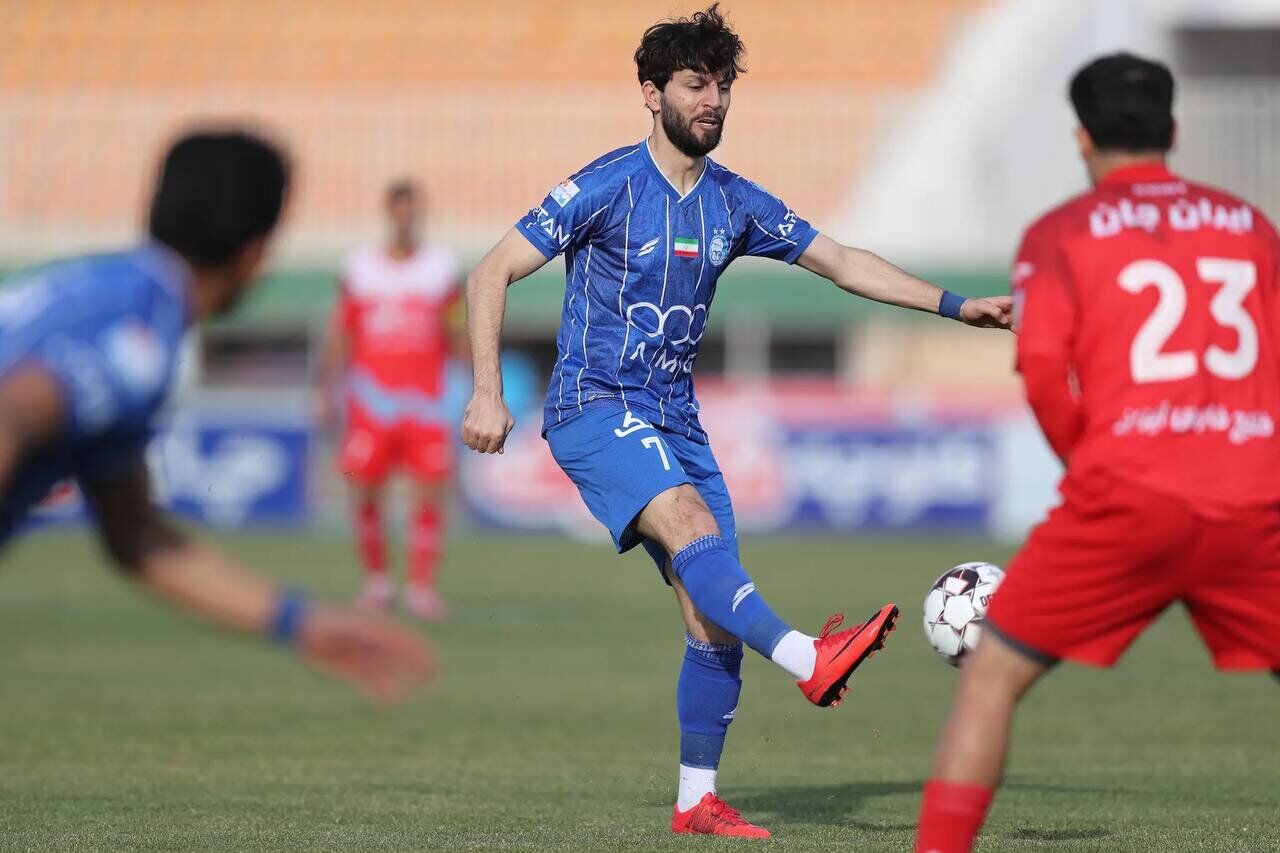 ستاره استقلال جراحی شد
