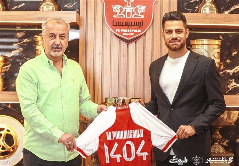 قرارداد پرسپولیس با پورعلی‌گنجی رسماً تمدید شد