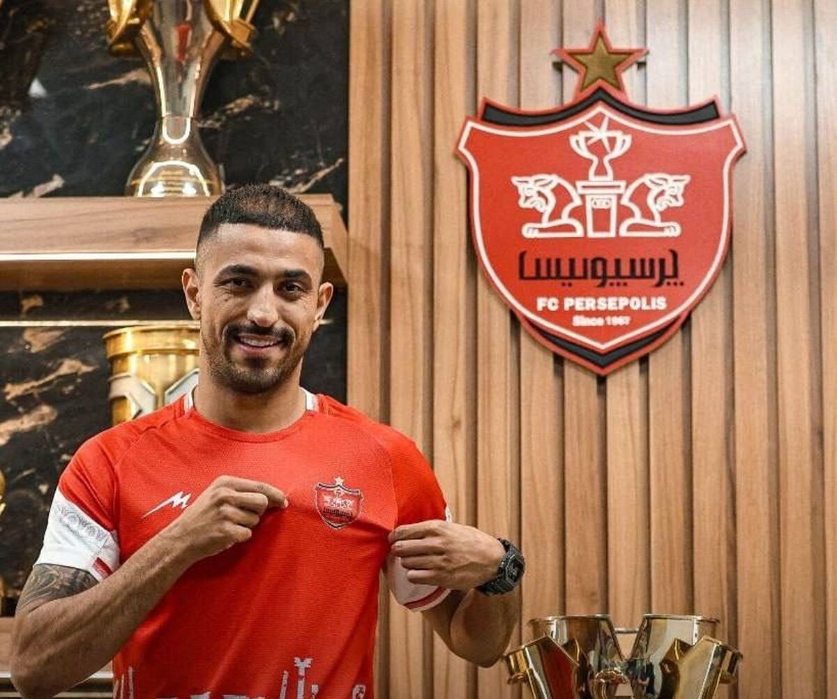 بازیکن پرسپولیس با حضور در هلال احمر به پویش ایران ما پیوست