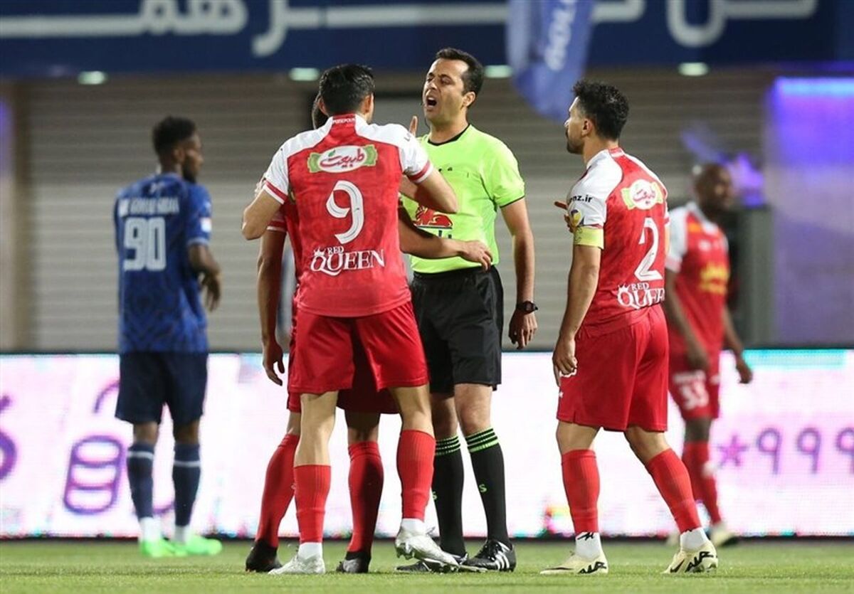 پرسپولیس از بنیادی‌فر شکایت کرد
