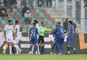 استقلال به گل‌گهر باخت و از مدعیان عقب ماند