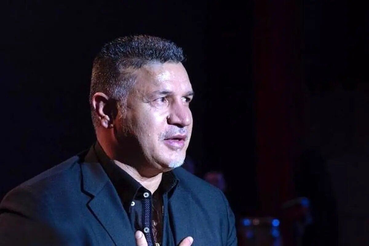 علی دایی در آغوش محمد دادکان آرام گرفت